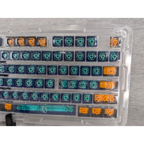 Ducky Horizon PBT Doubleshot Keycap Set- 108 Keycaps - Picture 14 of 14